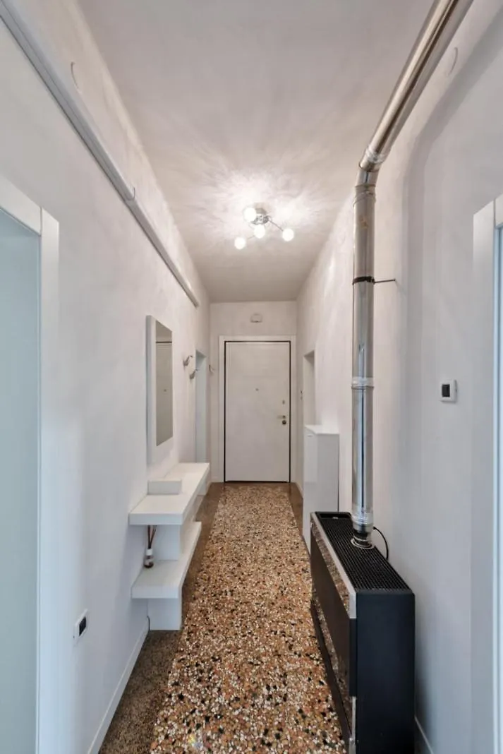 City Living Guest House Venice Apartment 3 Bedrooms 0*,  Italy